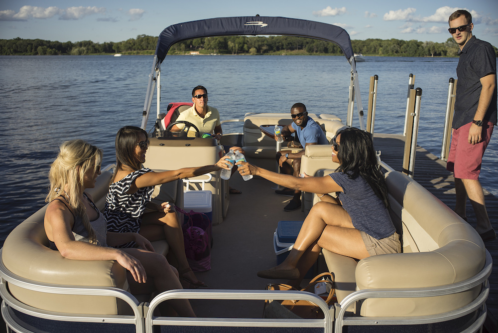pontoon boats for entertaining