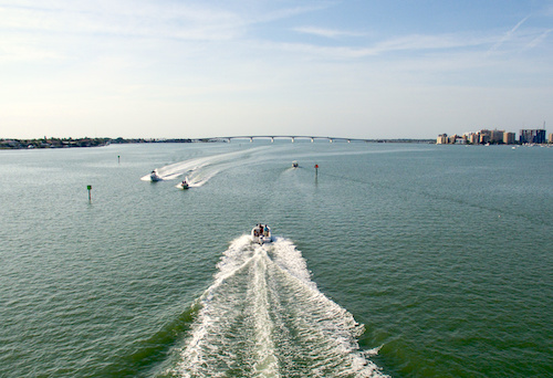 crowded waterways on memorial day