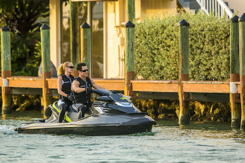 docking a personal watercraft-pwc docking a personal watercraft-pwc