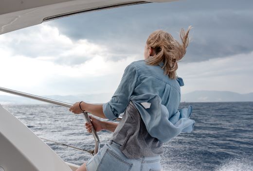 Thunderstorm-Boating-Safety