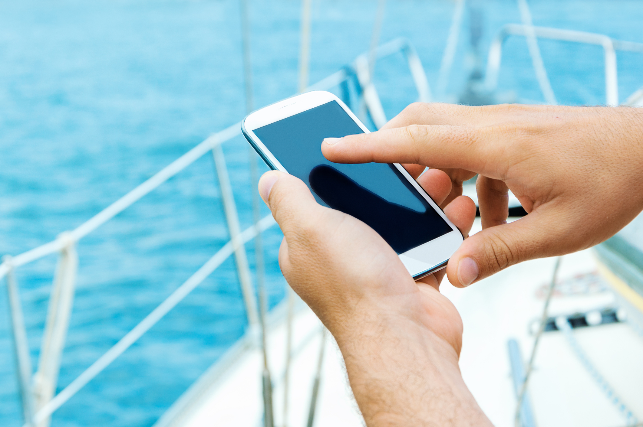 The 9 Best Marine Navigation Apps for Boaters