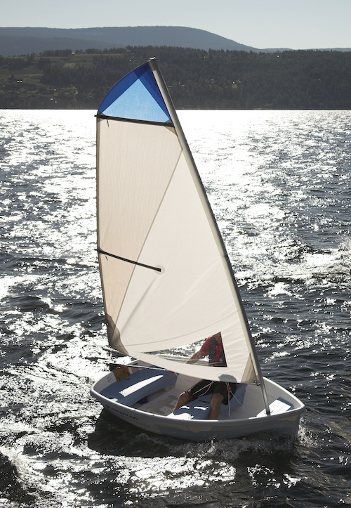 small sailboats to learn on