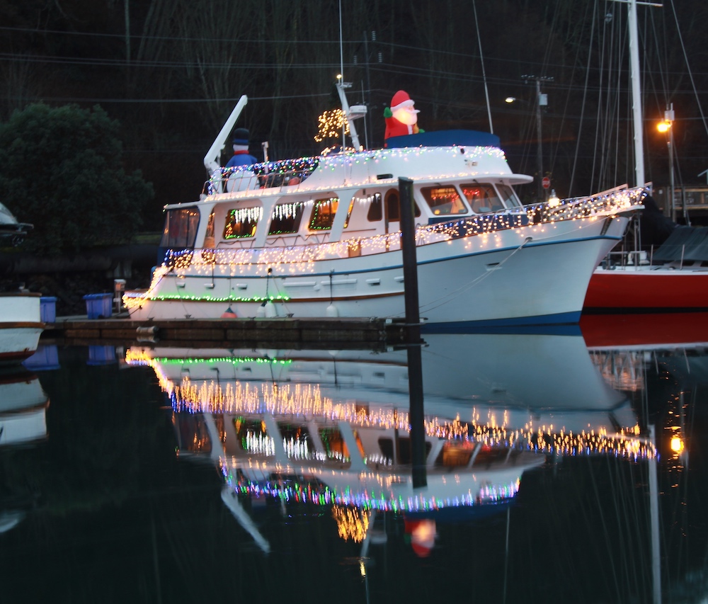 Holiday Lighted Boat Parades Discover Boating