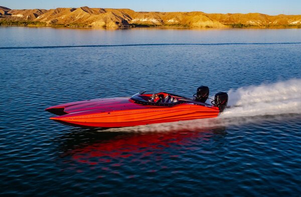 4-things-to-consider-before-buying-a-high-performance-boat