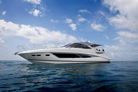 different types of motor yachts