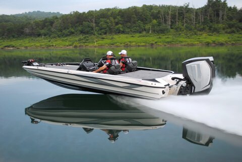 https://www.discoverboating.com/sites/default/files/styles/large/public/bass_boat2_1.jpeg?itok=56VFrDF-
